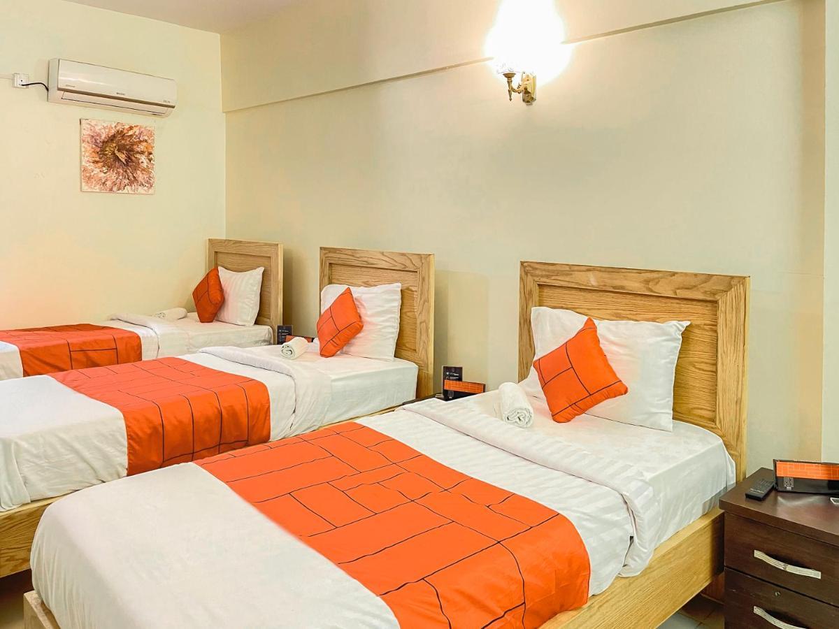 Goho Rooms 10Th Commercial Карачі Екстер'єр фото
